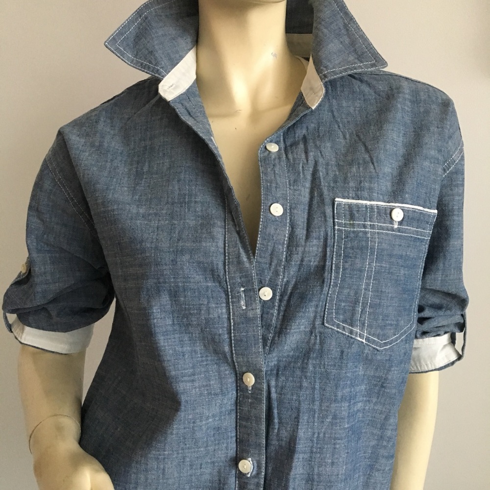 3/4 sleeve denim button down shirt with pockets